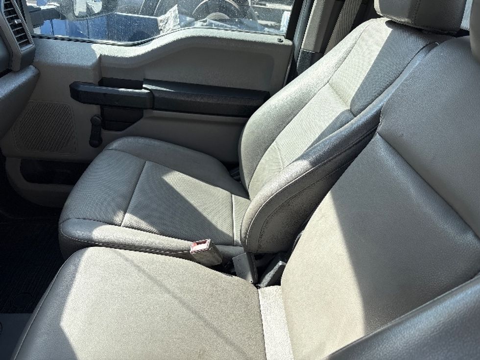 Flatbed Truck-Light and Medium Duty Trucks-Ford-2018-F550-Torrance-CA-150,029\n\t\tmiles-$ 37,500 - Image 19