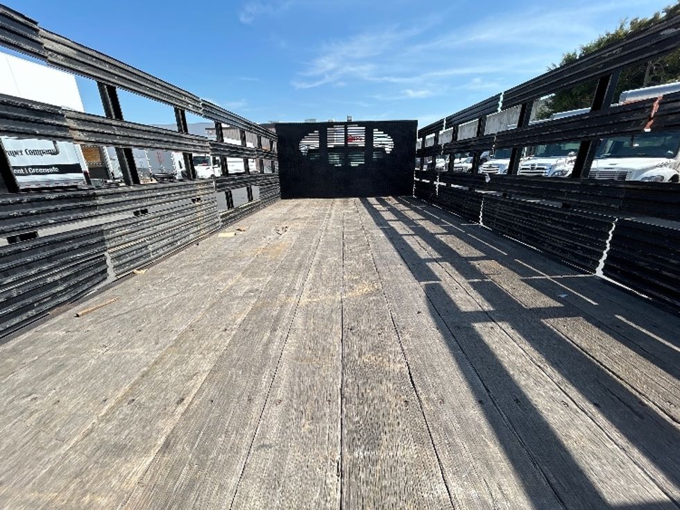 Flatbed Truck-Light and Medium Duty Trucks-Ford-2018-F550-Torrance-CA-150,992\n\t\tmiles-$ 36,750 - Image 8