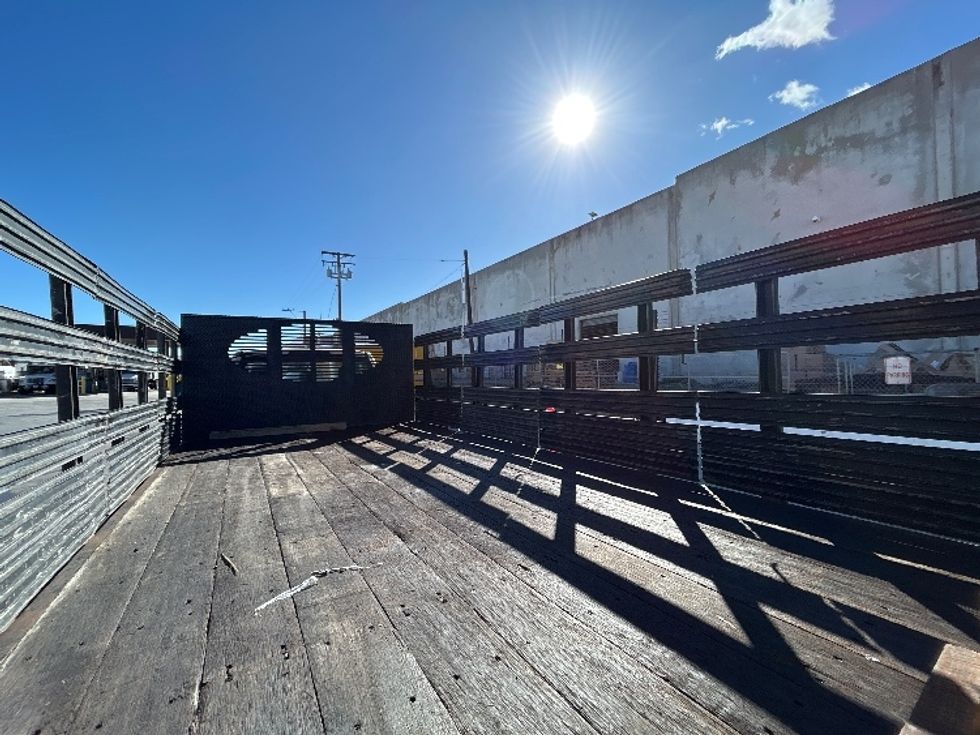 Flatbed Truck-Light and Medium Duty Trucks-Ford-2018-F550-Torrance-CA-170,919\n\t\tmiles-$ 36,000 - Image 12