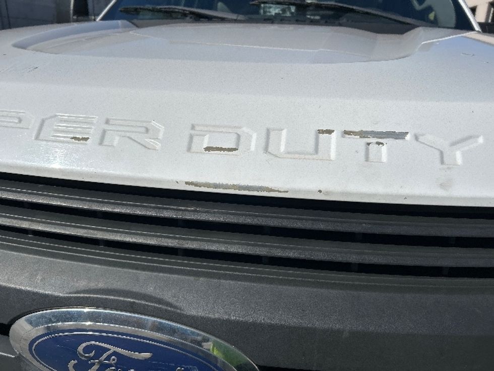 Flatbed Truck-Light and Medium Duty Trucks-Ford-2018-F550-Torrance-CA-170,919\n\t\tmiles-$ 36,000 - Image 26