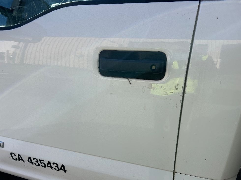 Flatbed Truck-Light and Medium Duty Trucks-Ford-2018-F550-Torrance-CA-170,919\n\t\tmiles-$ 36,000 - Image 29