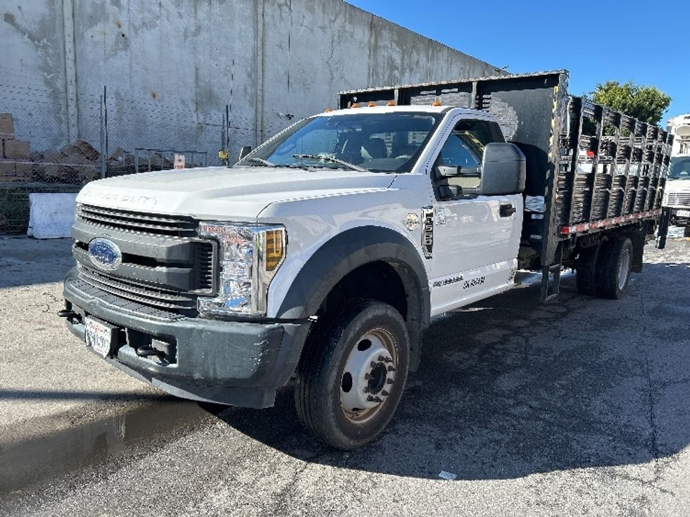 Flatbed Truck-Light and Medium Duty Trucks-Ford-2018-F550-Torrance-CA-170,919\n\t\tmiles-$ 36,000 - Image 3