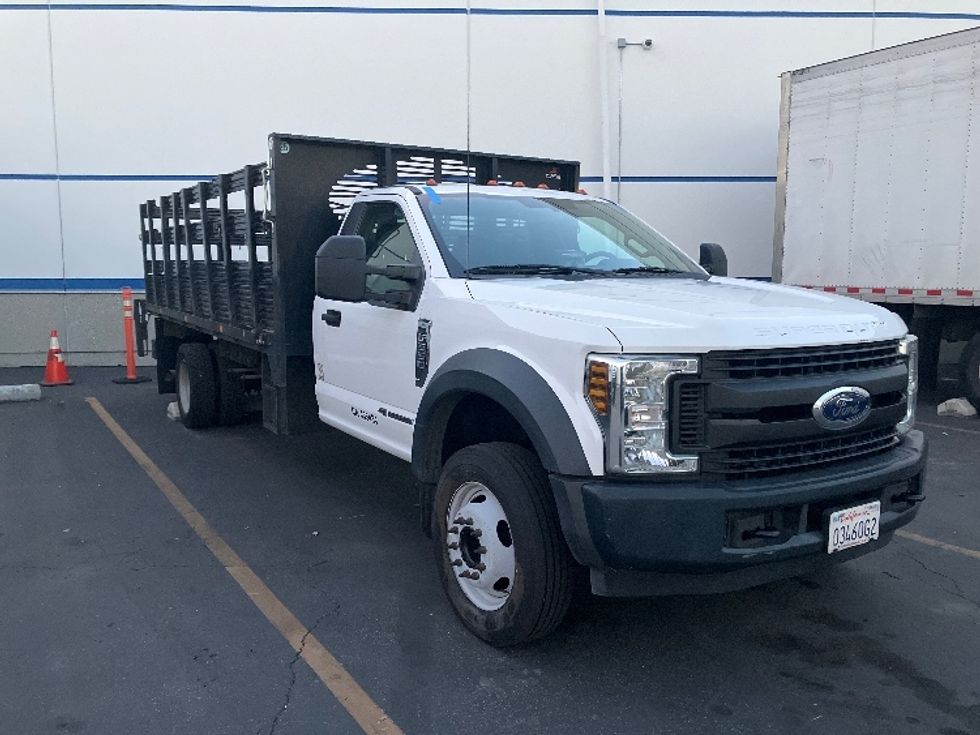 Flatbed Truck-Light and Medium Duty Trucks-Ford-2018-F550-Torrance-CA-177,791\n\t\tmiles-$ 35,500 - Image 1