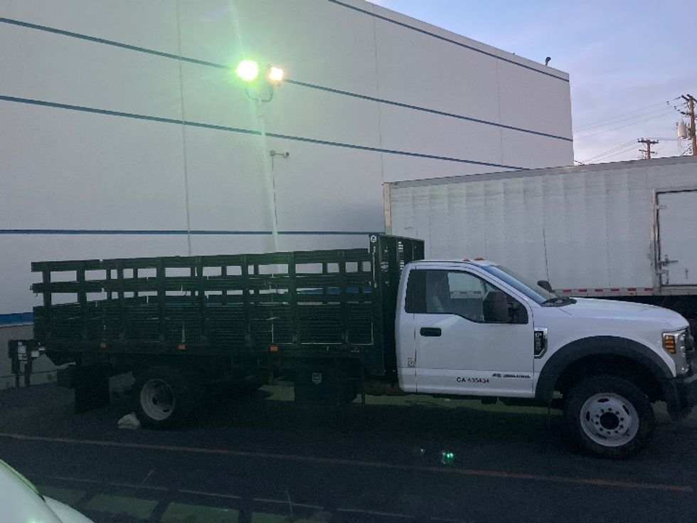 Flatbed Truck-Light and Medium Duty Trucks-Ford-2018-F550-Torrance-CA-177,791\n\t\tmiles-$ 35,500 - Image 14
