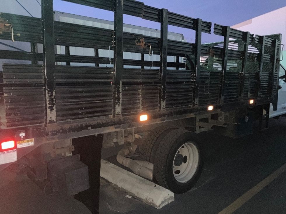 Flatbed Truck-Light and Medium Duty Trucks-Ford-2018-F550-Torrance-CA-177,791\n\t\tmiles-$ 35,500 - Image 21