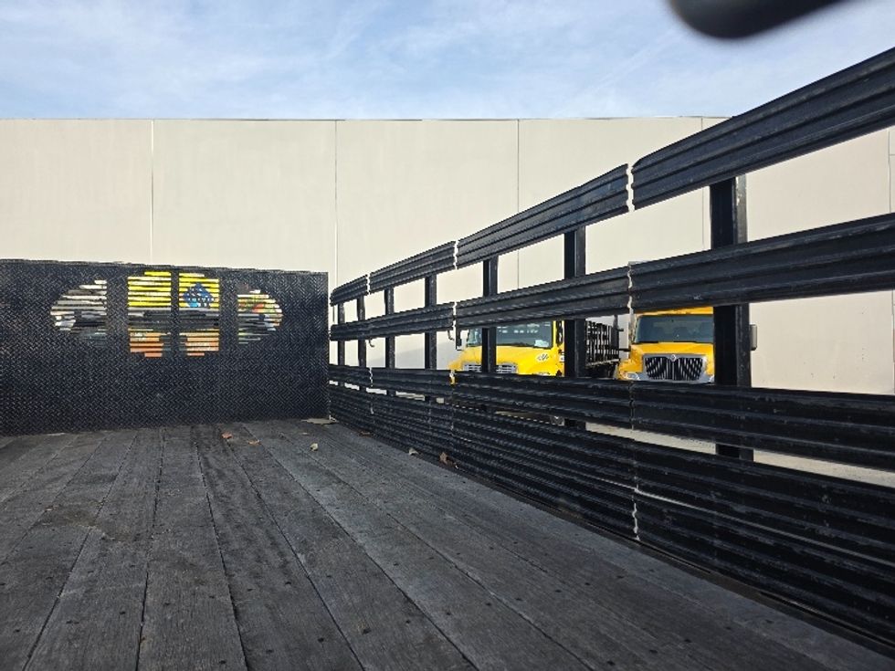 Flatbed Truck-Light and Medium Duty Trucks-Ford-2018-F550-Torrance-CA-194,443\n\t\tmiles-$ 33,250 - Image 12