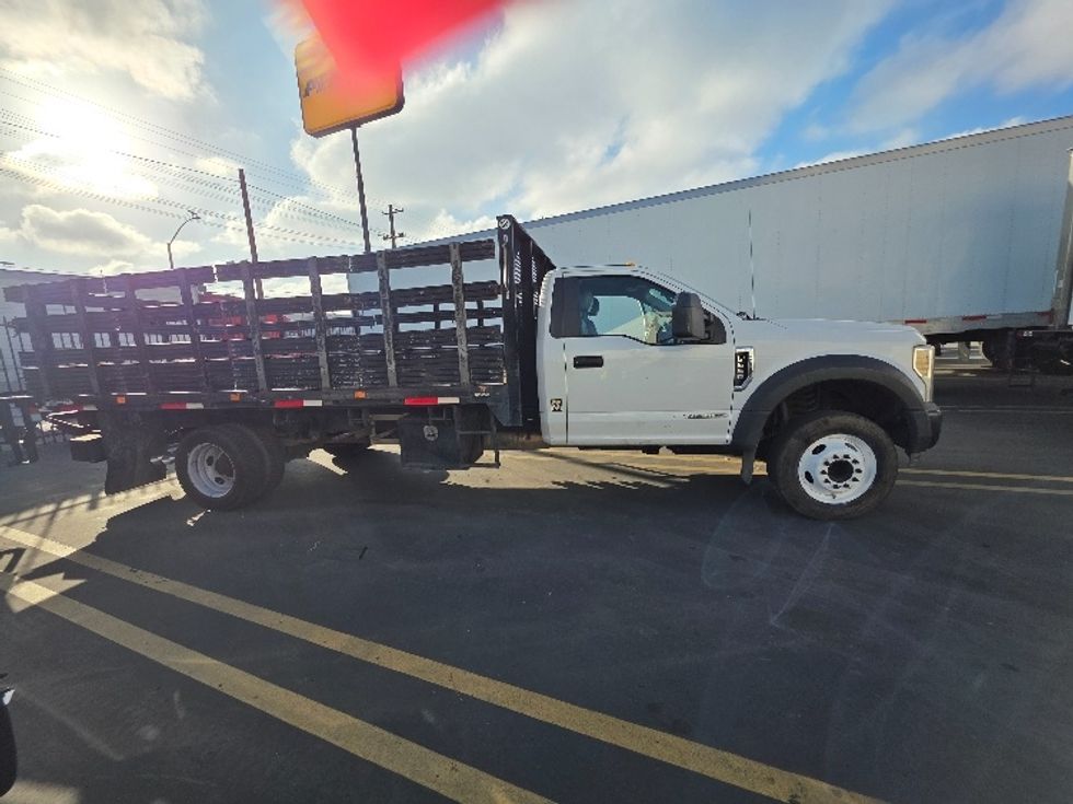 Flatbed Truck-Light and Medium Duty Trucks-Ford-2018-F550-Torrance-CA-194,443\n\t\tmiles-$ 33,250 - Image 15
