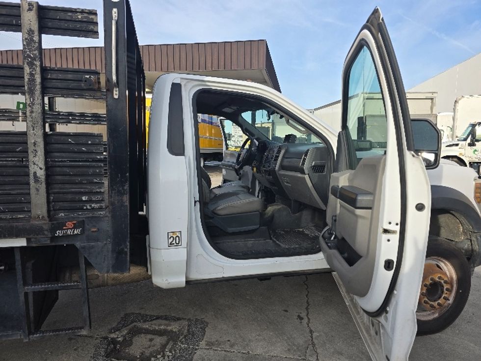 Flatbed Truck-Light and Medium Duty Trucks-Ford-2018-F550-Torrance-CA-194,443\n\t\tmiles-$ 33,250 - Image 20