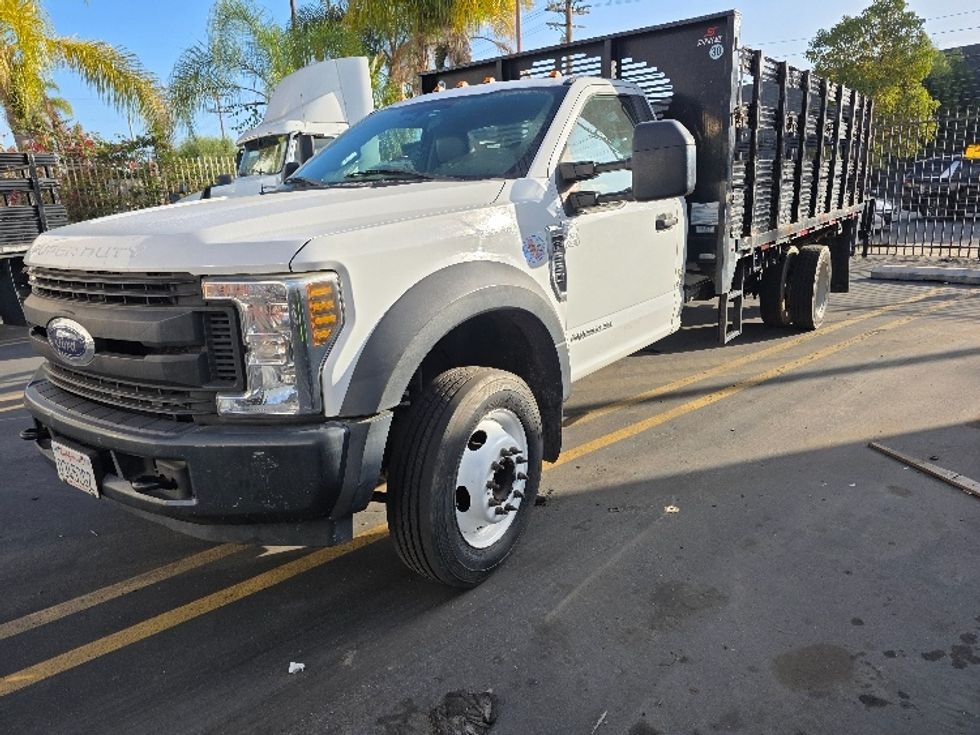 Flatbed Truck-Light and Medium Duty Trucks-Ford-2018-F550-Torrance-CA-194,443\n\t\tmiles-$ 33,250 - Image 3