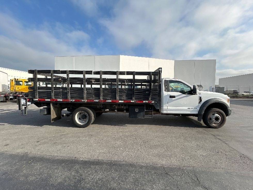 Flatbed Truck-Light and Medium Duty Trucks-Ford-2018-F550-Torrance-CA-219,129\n\t\tmiles-$ 26,750 - Image 15