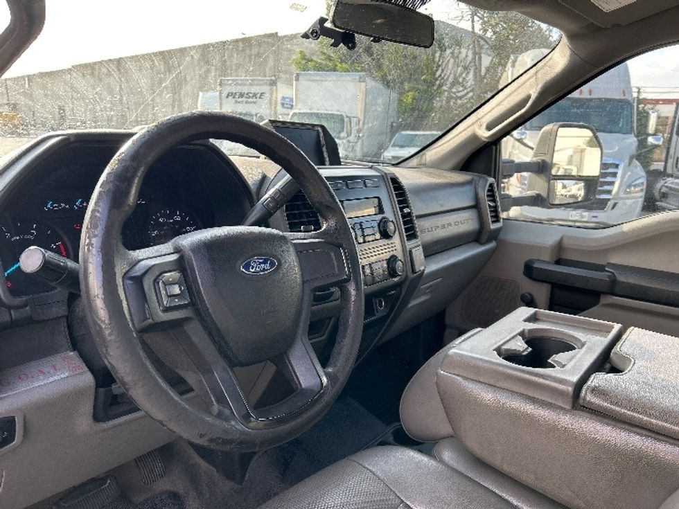 Flatbed Truck-Light and Medium Duty Trucks-Ford-2018-F550-Torrance-CA-219,129\n\t\tmiles-$ 26,750 - Image 17