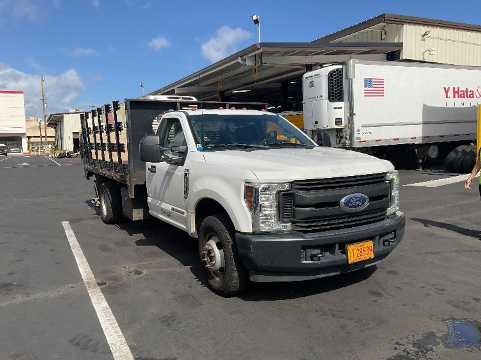 Flatbed Truck-Light and Medium Duty Trucks-Ford-2019-F350-Torrance-CA-38,158\n\t\tmiles-$ 36,000 - Image 1