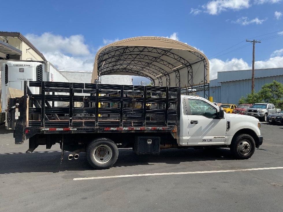 Flatbed Truck-Light and Medium Duty Trucks-Ford-2019-F350-Torrance-CA-38,158\n\t\tmiles-$ 36,000 - Image 15