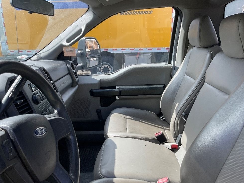 Flatbed Truck-Light and Medium Duty Trucks-Ford-2019-F350-Torrance-CA-38,158\n\t\tmiles-$ 36,000 - Image 19