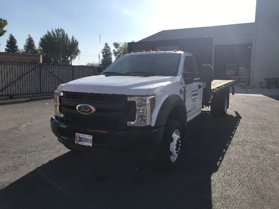 Flatbed Truck-Light and Medium Duty Trucks-Ford-2019-F450-Chino-CA-80,676\n\t\tmiles-$ 37,750 - Image 3
