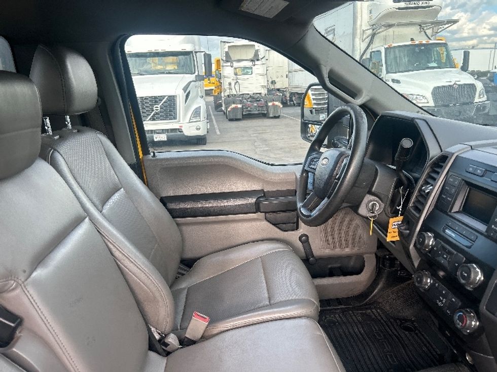 Flatbed Truck-Light and Medium Duty Trucks-Ford-2019-F450-Fontana-CA-101,937\n\t\tmiles-$ 33,000 - Image 22