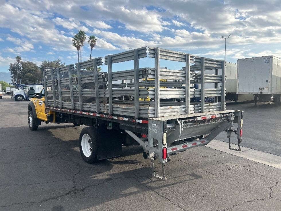 Flatbed Truck-Light and Medium Duty Trucks-Ford-2019-F450-Fontana-CA-101,937\n\t\tmiles-$ 33,000 - Image 6