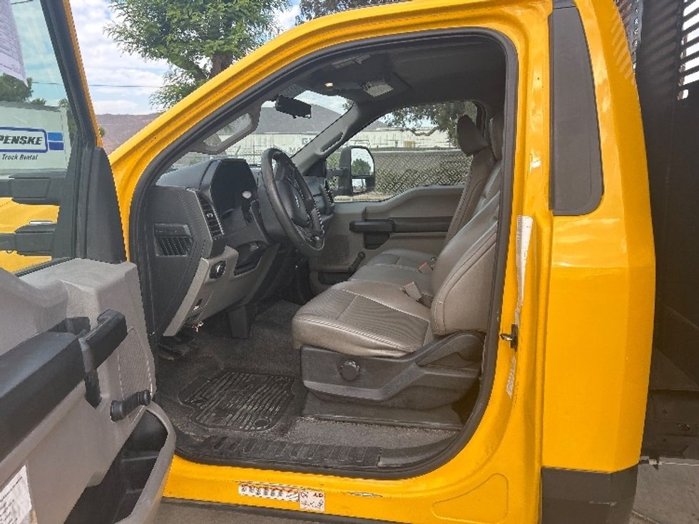 Flatbed Truck-Light and Medium Duty Trucks-Ford-2019-F450-Fontana-CA-103,518\n\t\tmiles-$ 32,750 - Image 12