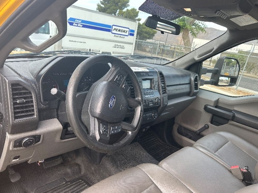 Flatbed Truck-Light and Medium Duty Trucks-Ford-2019-F450-Fontana-CA-103,518\n\t\tmiles-$ 32,750 - Image 13