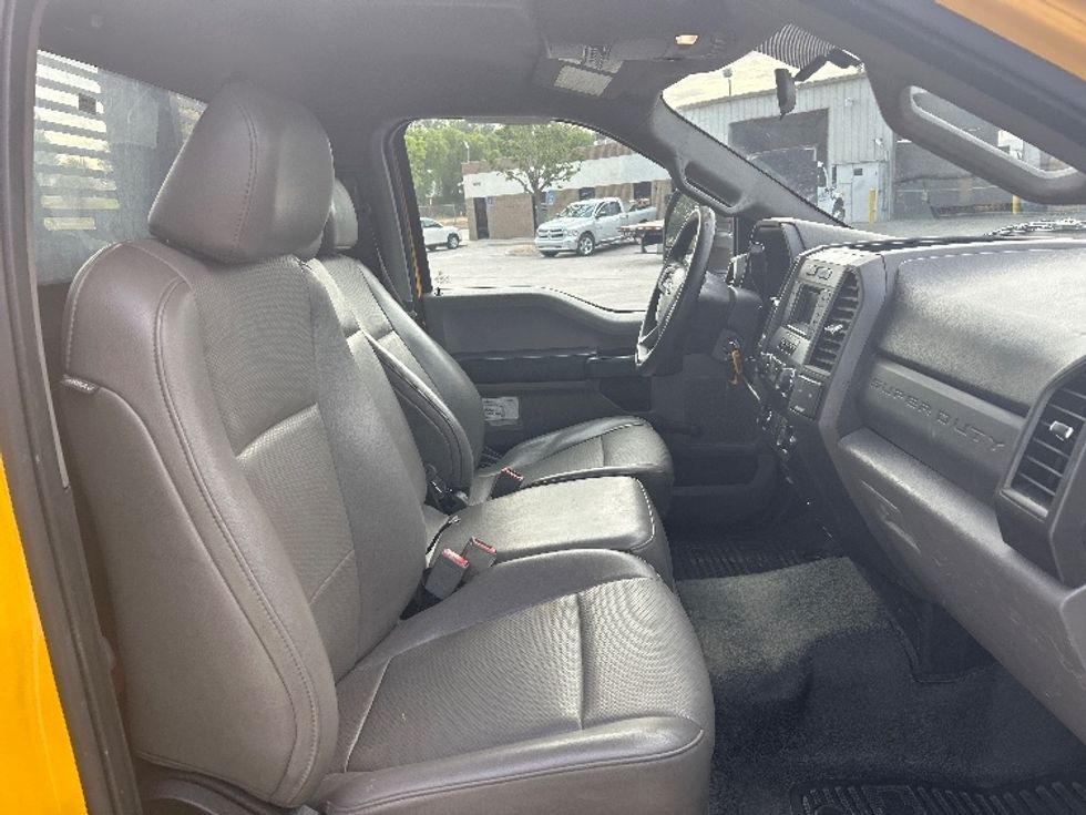 Flatbed Truck-Light and Medium Duty Trucks-Ford-2019-F450-Fontana-CA-103,518\n\t\tmiles-$ 32,750 - Image 18