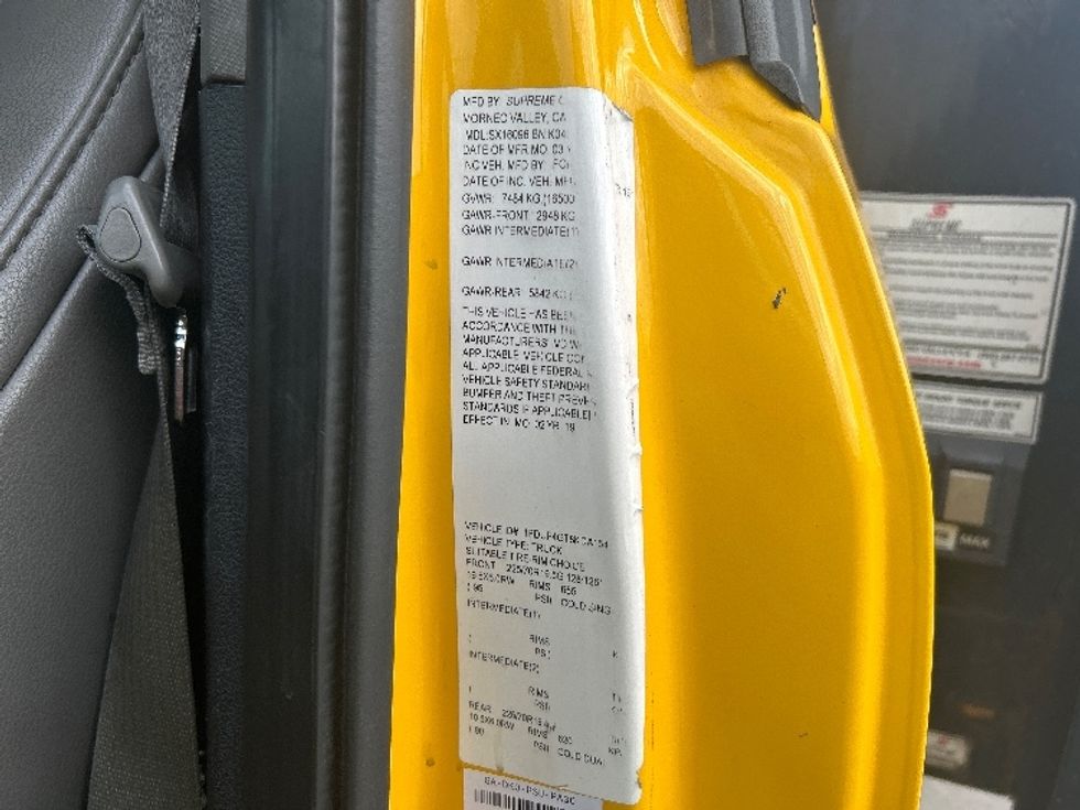 Flatbed Truck-Light and Medium Duty Trucks-Ford-2019-F450-Fontana-CA-103,518\n\t\tmiles-$ 32,750 - Image 21