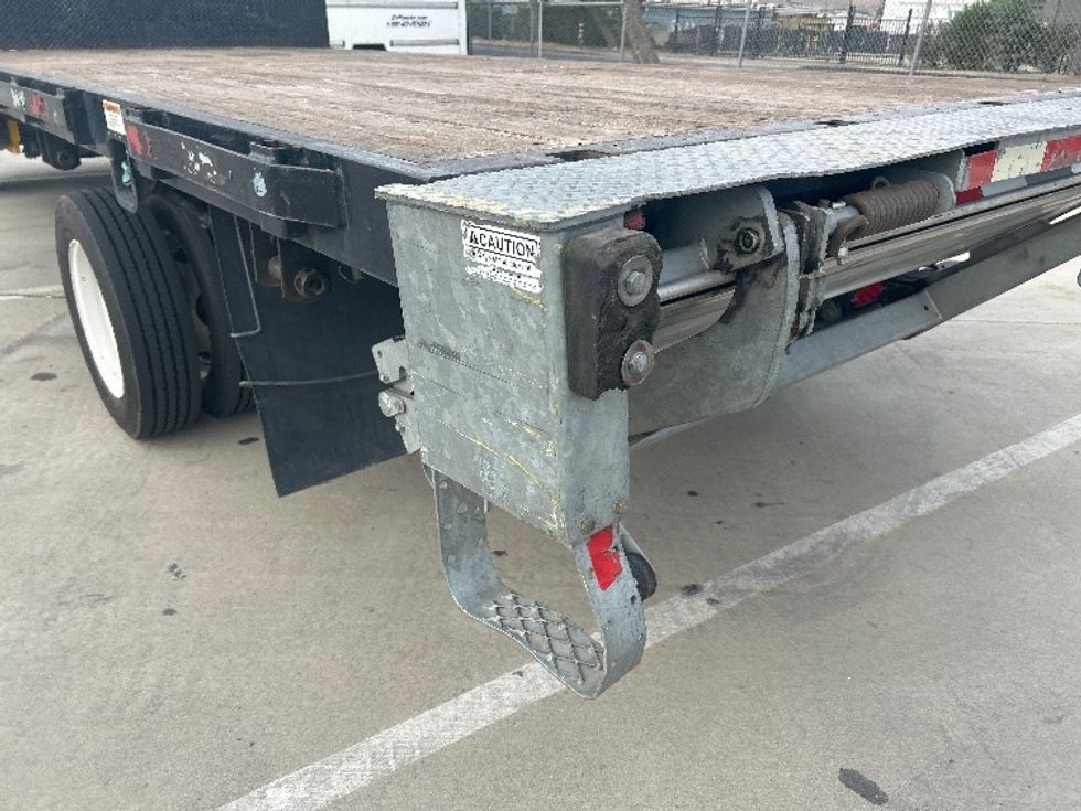 Flatbed Truck-Light and Medium Duty Trucks-Ford-2019-F450-Fontana-CA-103,518\n\t\tmiles-$ 32,750 - Image 24
