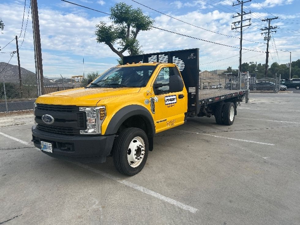 Flatbed Truck-Light and Medium Duty Trucks-Ford-2019-F450-Fontana-CA-103,518\n\t\tmiles-$ 32,750 - Image 3