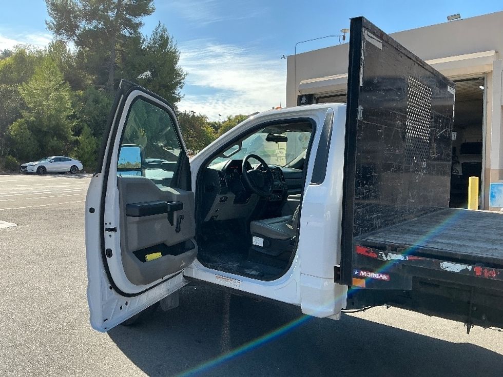 Flatbed Truck-Light and Medium Duty Trucks-Ford-2019-F450-Fontana-CA-80,232\n\t\tmiles-$ 36,000 - Image 16
