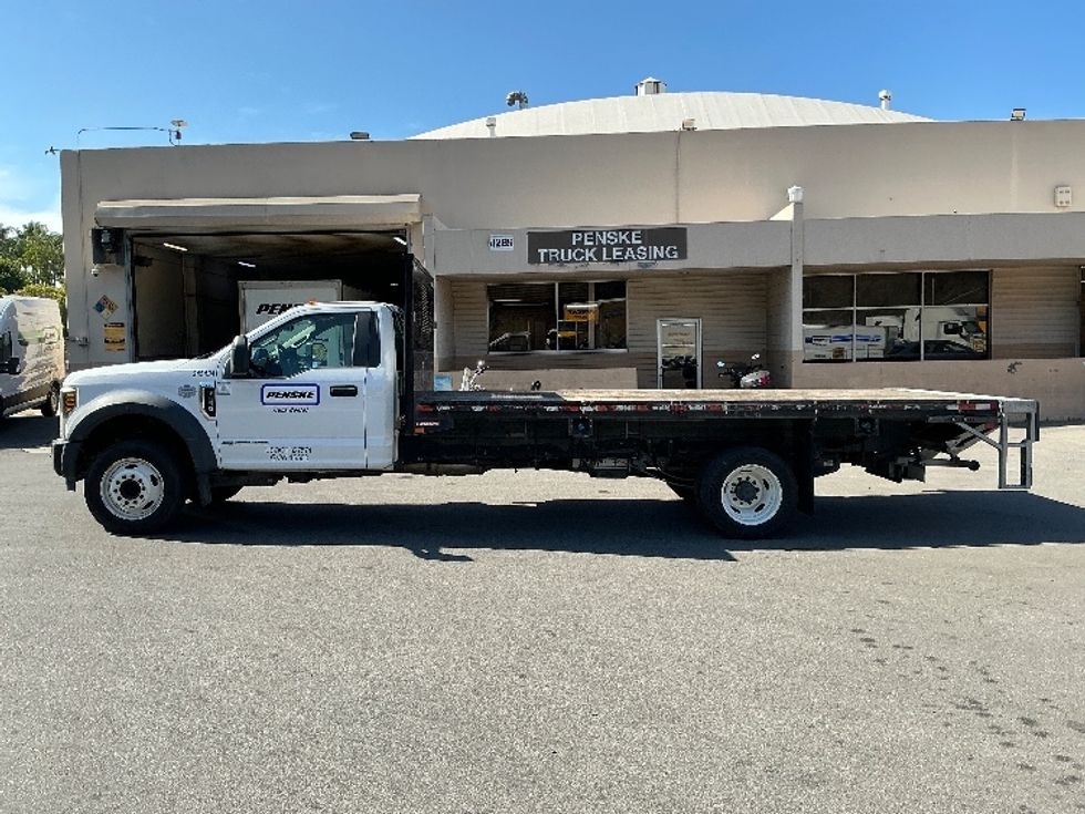 Flatbed Truck-Light and Medium Duty Trucks-Ford-2019-F450-Fontana-CA-80,232\n\t\tmiles-$ 36,000 - Image 4