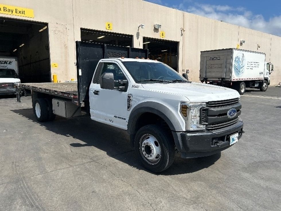Flatbed Truck-Light and Medium Duty Trucks-Ford-2019-F450-Fontana-CA-85,194\n\t\tmiles-$ 35,500 - Image 1