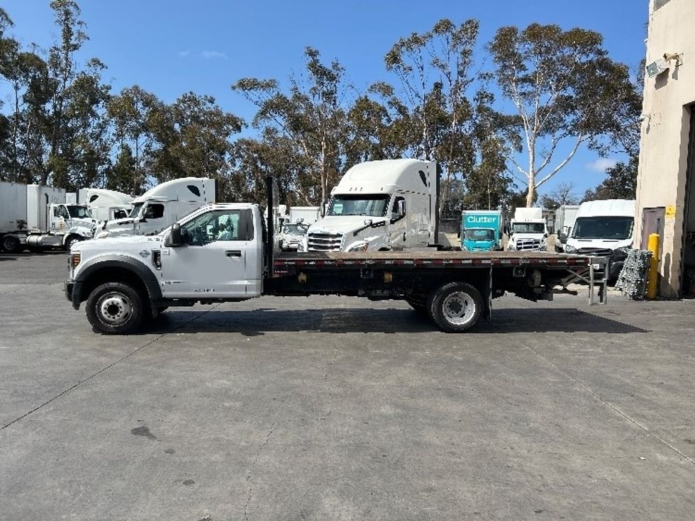 Flatbed Truck-Light and Medium Duty Trucks-Ford-2019-F450-Fontana-CA-85,194\n\t\tmiles-$ 35,500 - Image 4