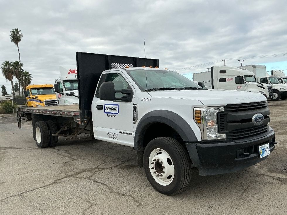 2014 Freightliner M2 106 Medium Duty photo 3