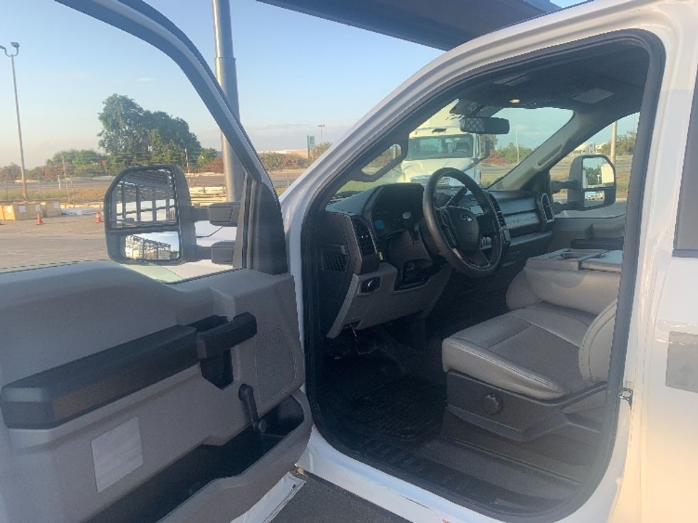 Flatbed Truck-Light and Medium Duty Trucks-Ford-2019-F450-Fresno-CA-112,595\n\t\tmiles-$ 39,250 - Image 11