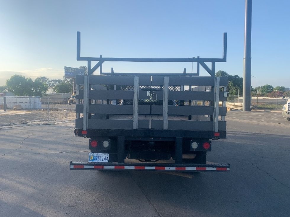 Flatbed Truck-Light and Medium Duty Trucks-Ford-2019-F450-Fresno-CA-112,595\n\t\tmiles-$ 39,250 - Image 7