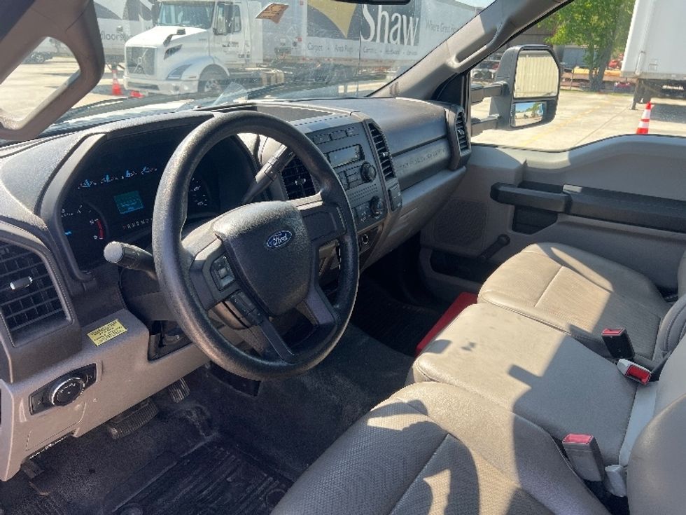 Flatbed Truck-Light and Medium Duty Trucks-Ford-2019-F450-Garland-TX-101,124\n\t\tmiles-$ 31,500 - Image 13