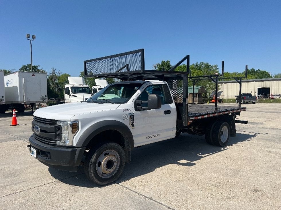 Flatbed Truck-Light and Medium Duty Trucks-Ford-2019-F450-Garland-TX-101,124\n\t\tmiles-$ 31,500 - Image 3