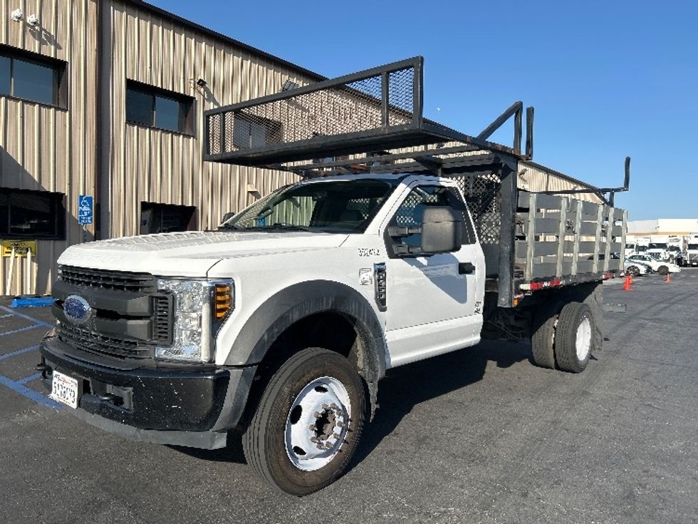Flatbed Truck-Light and Medium Duty Trucks-Ford-2019-F450-Montebello-CA-143,031\n\t\tmiles-$ 36,750 - Image 3