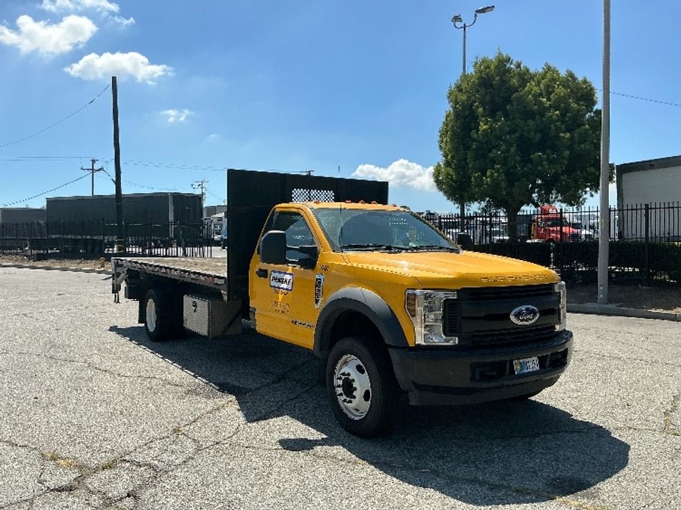 Flatbed Truck-Light and Medium Duty Trucks-Ford-2019-F450-Torrance-CA-106,160\n\t\tmiles-$ 32,500 - Image 1