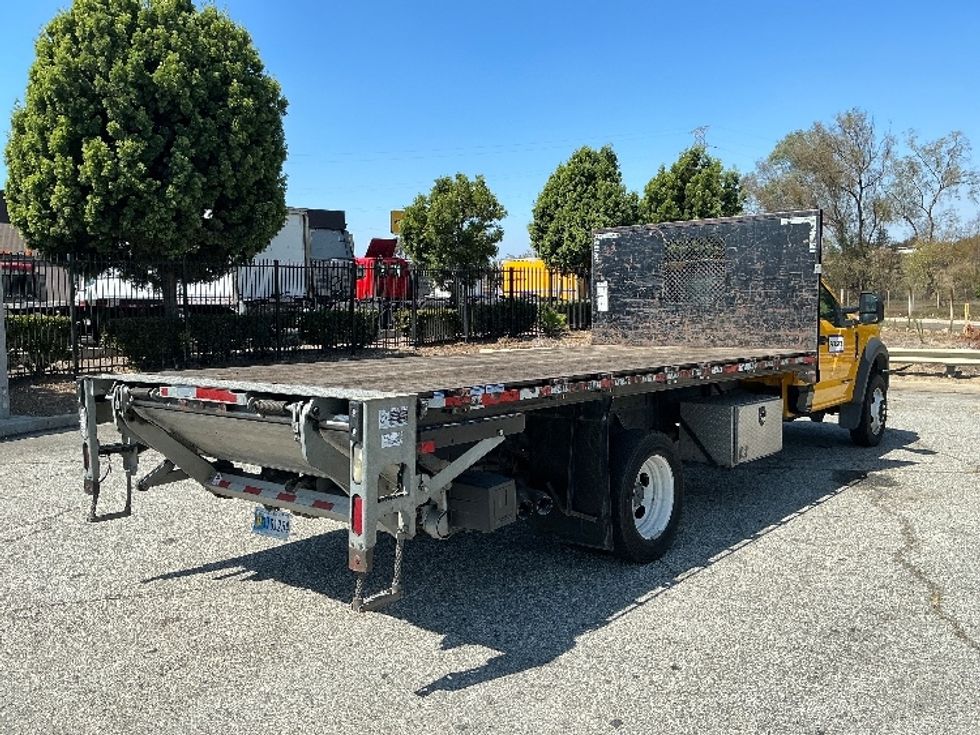 Flatbed Truck-Light and Medium Duty Trucks-Ford-2019-F450-Torrance-CA-106,160\n\t\tmiles-$ 32,500 - Image 13