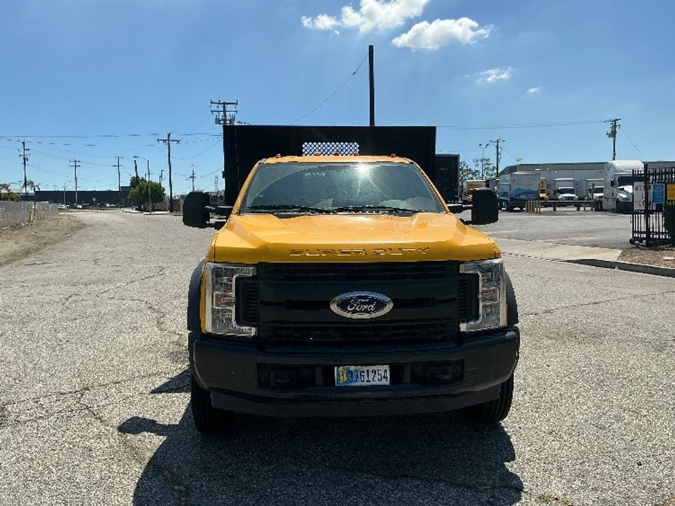 Flatbed Truck-Light and Medium Duty Trucks-Ford-2019-F450-Torrance-CA-106,160\n\t\tmiles-$ 32,500 - Image 2