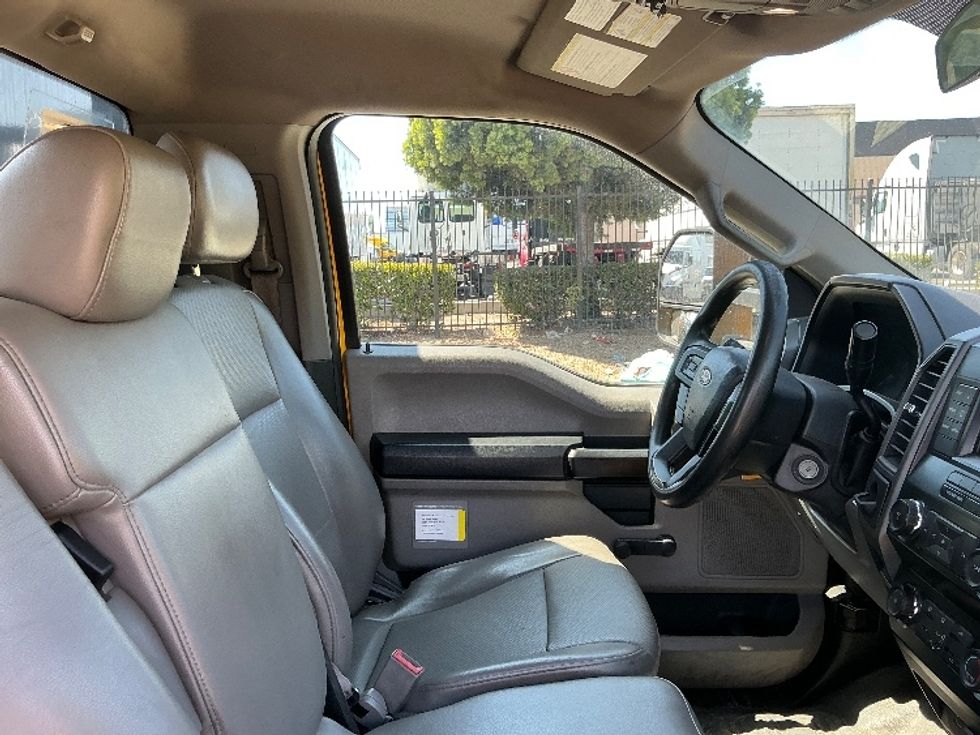 Flatbed Truck-Light and Medium Duty Trucks-Ford-2019-F450-Torrance-CA-106,160\n\t\tmiles-$ 32,500 - Image 22