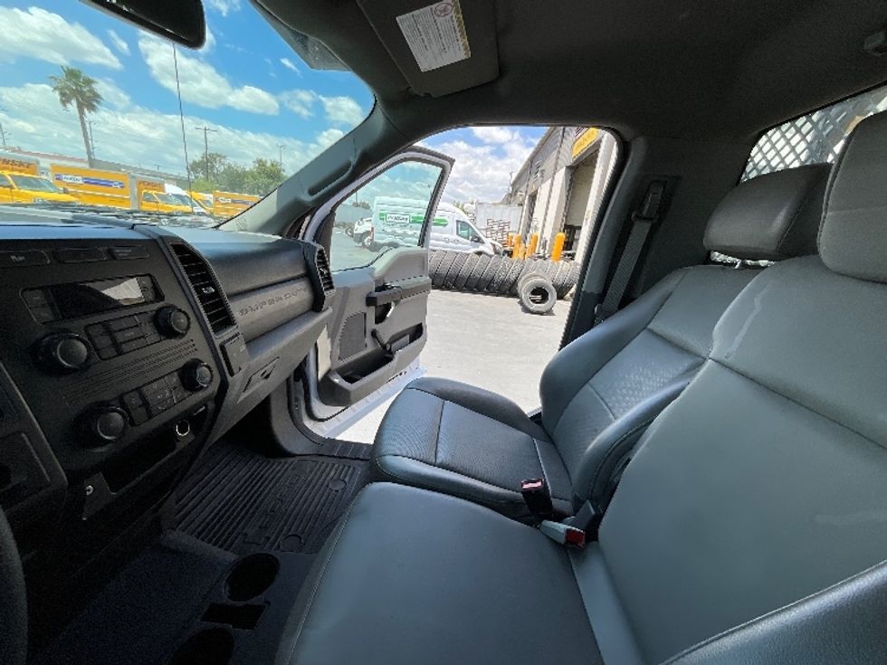 Flatbed Truck-Light and Medium Duty Trucks-Ford-2019-F450-Torrance-CA-156,617\n\t\tmiles-$ 35,500 - Image 17