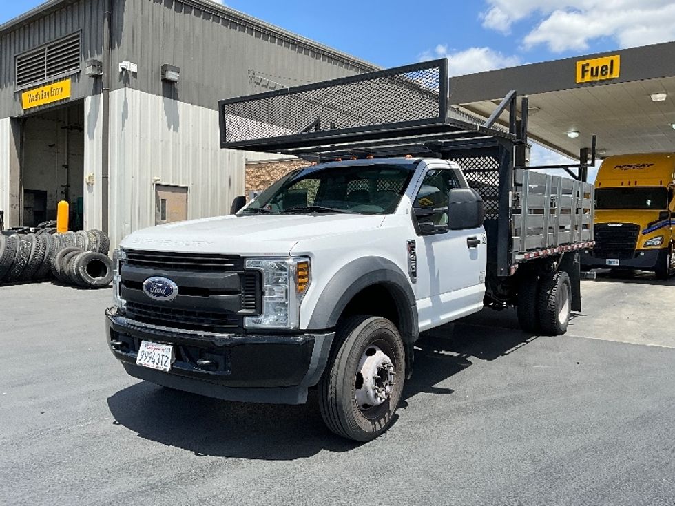 Flatbed Truck-Light and Medium Duty Trucks-Ford-2019-F450-Torrance-CA-156,617\n\t\tmiles-$ 35,500 - Image 3
