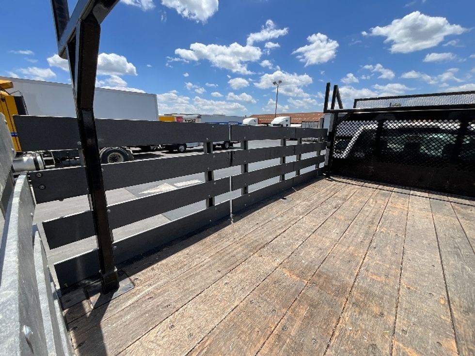 Flatbed Truck-Light and Medium Duty Trucks-Ford-2019-F450-Torrance-CA-156,617\n\t\tmiles-$ 35,500 - Image 9
