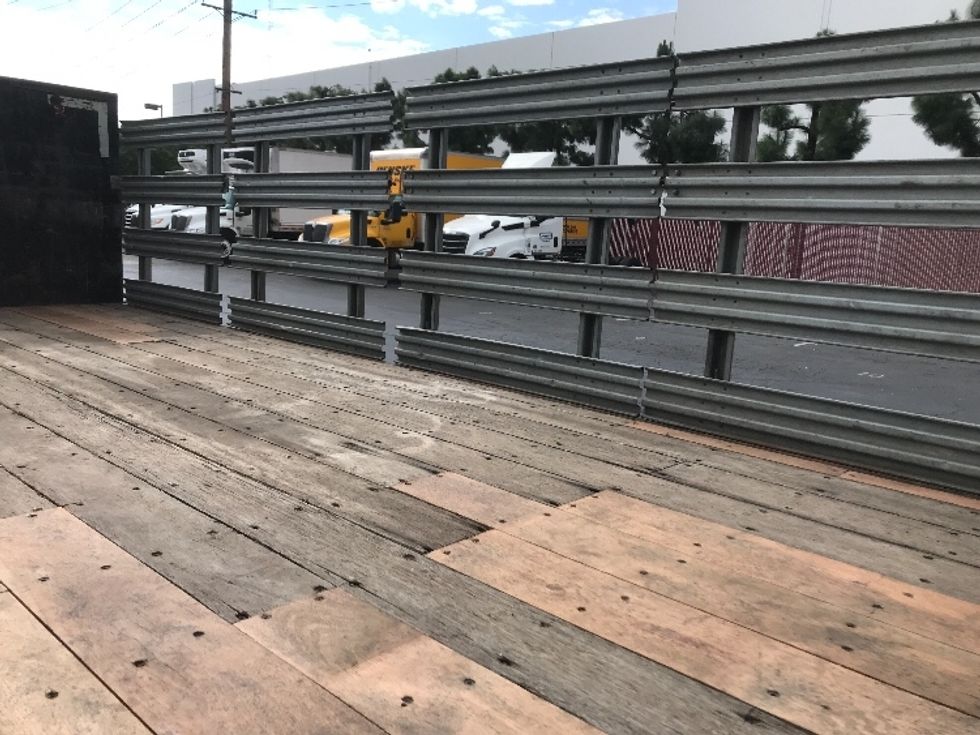 Flatbed Truck-Light and Medium Duty Trucks-Ford-2019-F450-Torrance-CA-31,367\n\t\tmiles-$ 42,250 - Image 12