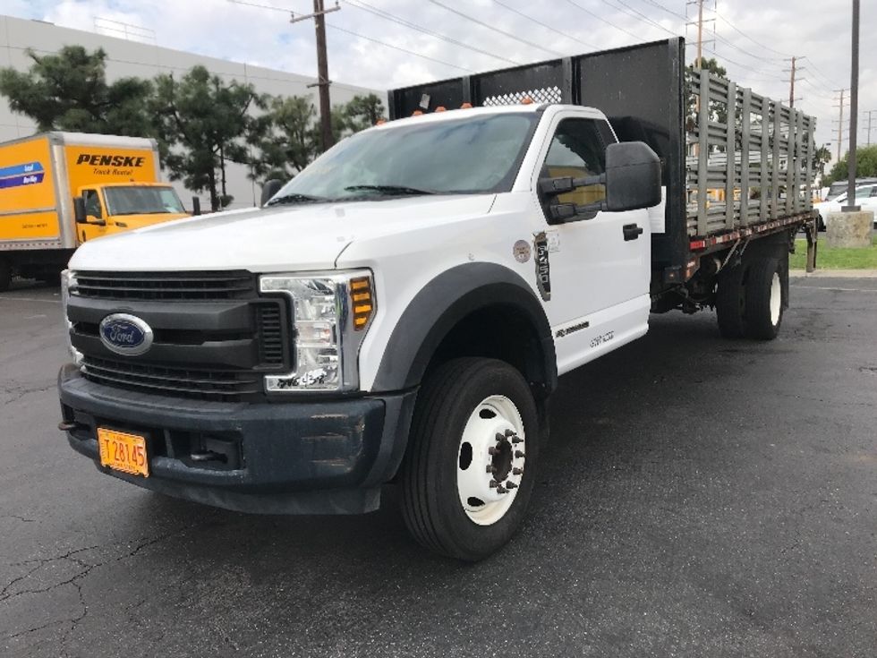 Flatbed Truck-Light and Medium Duty Trucks-Ford-2019-F450-Torrance-CA-31,367\n\t\tmiles-$ 42,250 - Image 3
