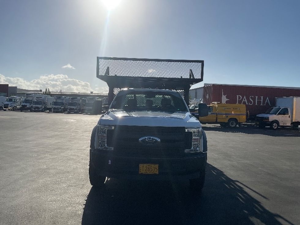 Flatbed Truck-Light and Medium Duty Trucks-Ford-2019-F450-Torrance-CA-68,232\n\t\tmiles-$ 34,500 - Image 2