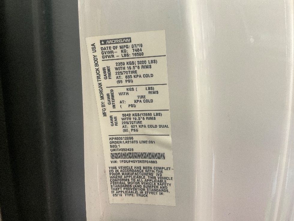 Flatbed Truck-Light and Medium Duty Trucks-Ford-2019-F450-Torrance-CA-68,232\n\t\tmiles-$ 34,500 - Image 21