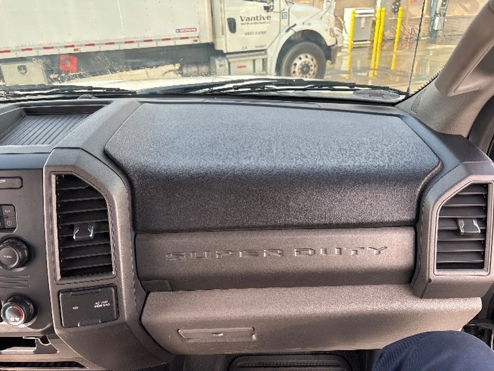 Flatbed Truck-Light and Medium Duty Trucks-Ford-2019-F450-West Sacramento-CA-47,679\n\t\tmiles-$ 35,750 - Image 21