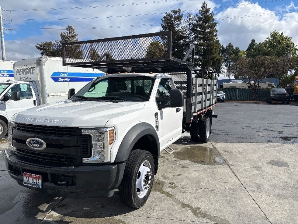 Flatbed Truck-Light and Medium Duty Trucks-Ford-2019-F450-West Sacramento-CA-47,679\n\t\tmiles-$ 35,750 - Image 3